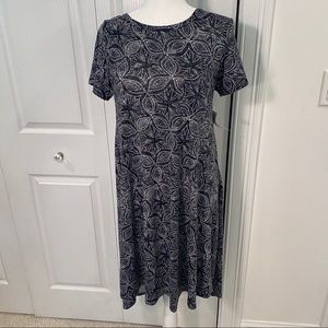 NWT LaLaRoe Carly High Low Short Sleeve Dress Black White Gray Dotted - Size XS